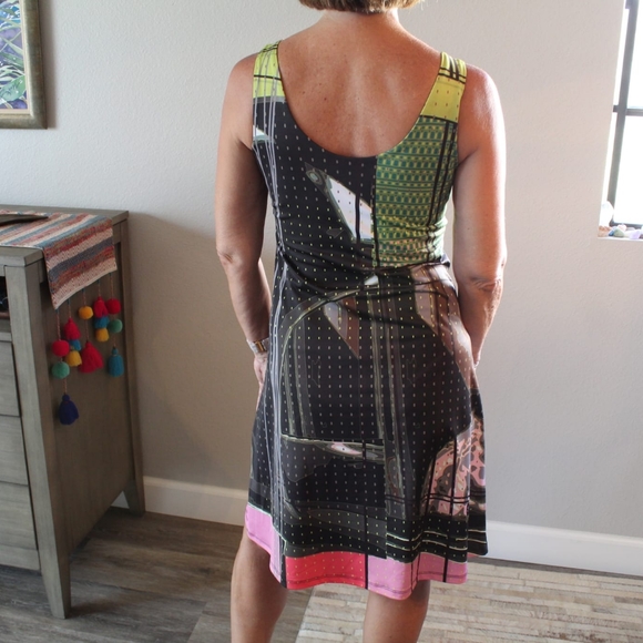 Modern, Reversible Dress - Picture 5 of 14